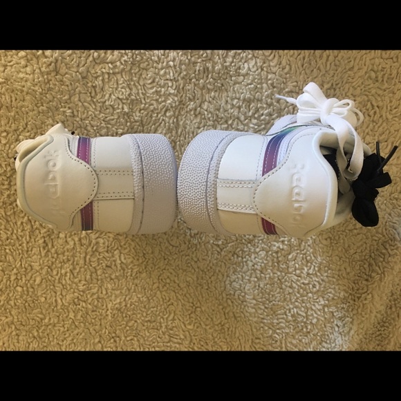 Reebok - Picture 9 of 11